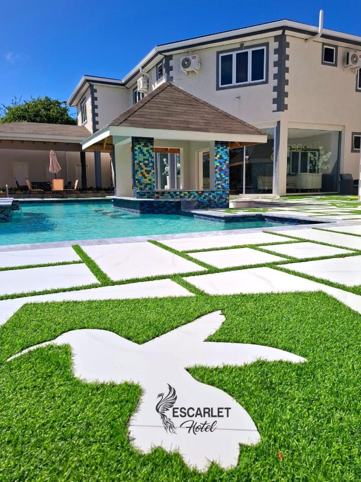 Escarlet Hotel