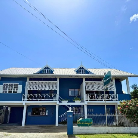 Bananaquit Apartments