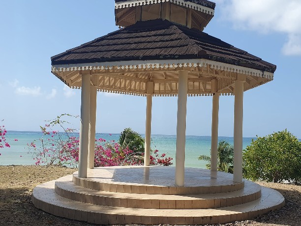 Canoe Bay Beach Resort