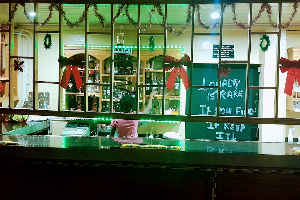 Retro Palace Bar