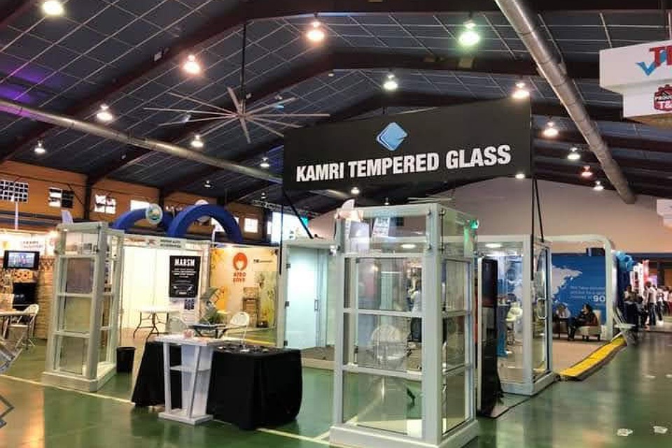 KAMRI GLASS & WINDOWS