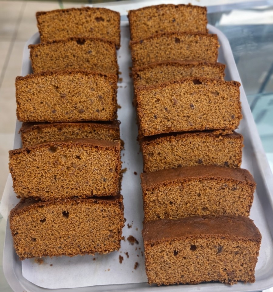 Bee's Oven Bakery