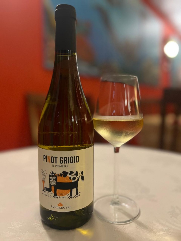 La Tartaruga Wine Shop