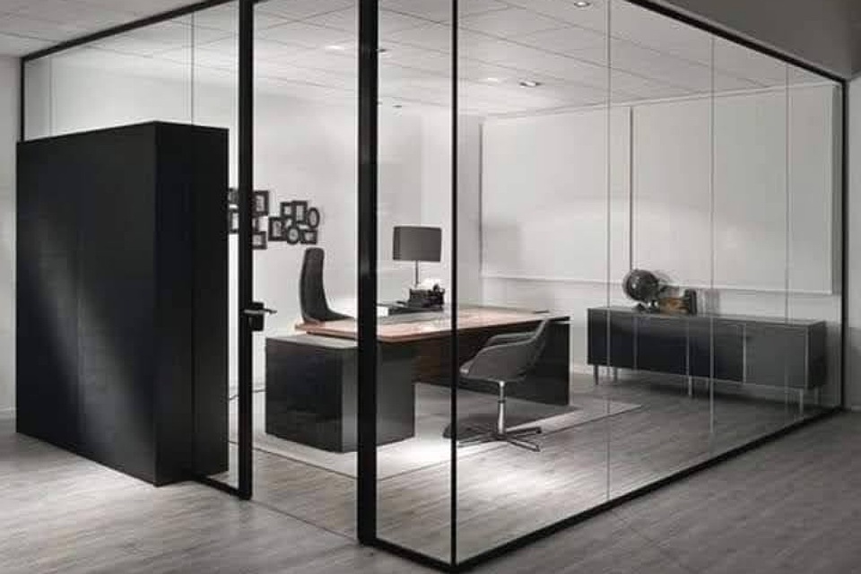 KAMRI GLASS & WINDOWS