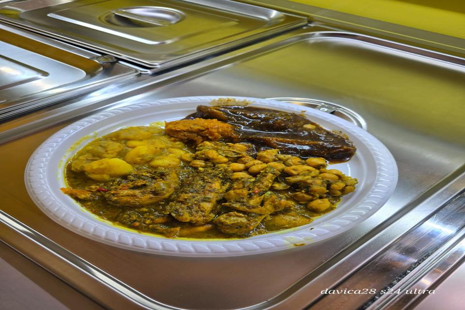 D East Indian Curry House