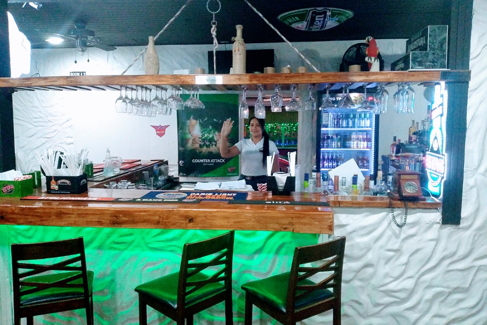 Pirates Island Bar