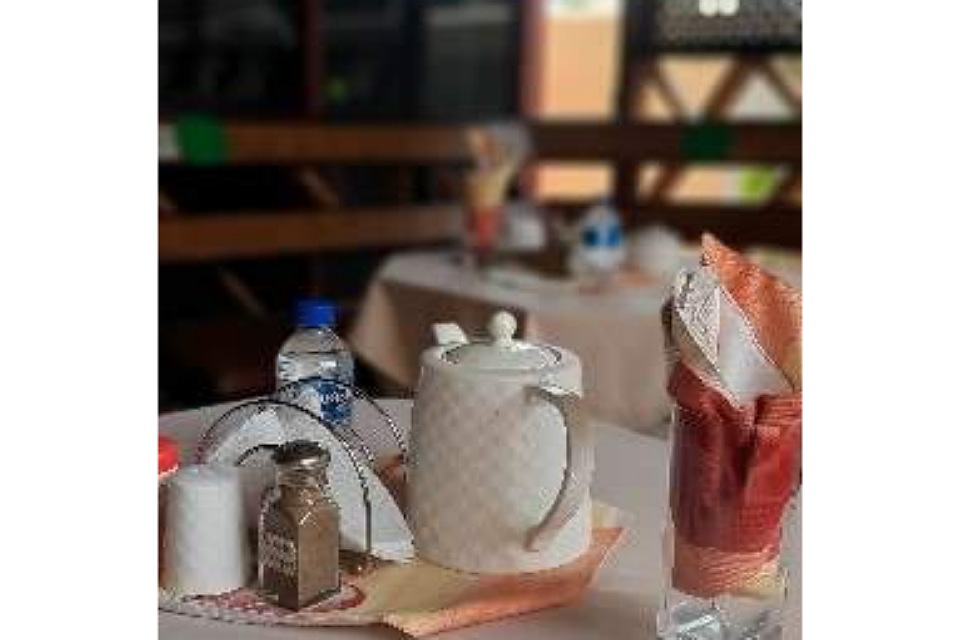 Papa B's Inn Bar & Lounge