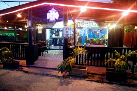 Pirates Island Bar