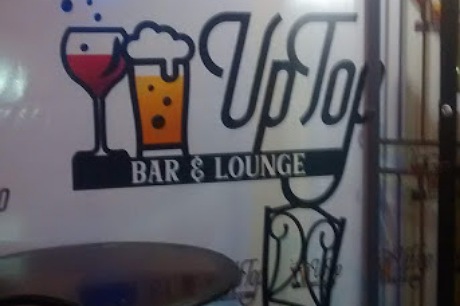UP TOP Bar & Lounge